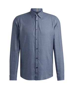 BOSS BLACK HERITAGE - Onze geraffineerde all-time klassiekers: Ontdek de hoogste kwaliteit stoffen en perfect op maat gemaakte tijdloze pasvormen - RE SPONSIBLE - BOSS BLACK RESPONSIBLE - verantwoord ingekochte stoffen. - REGULAR-FIT SHIRT- ONTWORPEN OM VLOEIBAAR TE ZIJN EN EENVOUDIG TE DRAGEN Pasvorm: Normale pasvormKraag: Kentkraag Manchetten: Ronde manchettenAccasoires: CasualMouwlengte: Lange mouwenFit: Regular fitKraag: Kent kraagMouwen: Ronde manchettenToepassingen: CasualMouwlengte: Lange mouwen