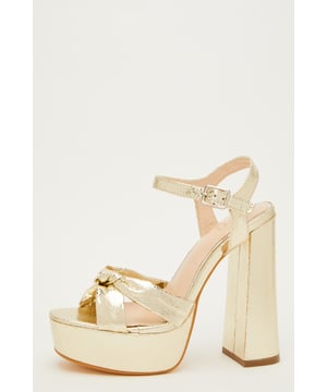 Quiz sale sandals top