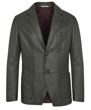 100% cuero; chaqueta Pal Zileri;  Modelo: O32PS851---54230 67;  Mano de obra de alta calidad;  cuello de solapa;  Dos bolsillos laterales y un bolsillo en el pecho;  Tapeta de dos botones;  hendidura trasera;  Detalles del logotipo de Pal Zileri