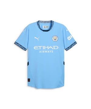 PRODUCT STORY: Manchesters 0161 is more than an area code. Its an accent, a swagger, a sense of what being Mancunian is all about even if you arent Mancunian. This season, we thread 0161 through the trims of the 24/25 Home Kit and invite the world to wear it. Authentic jersey is what Jack Grealish, Alex Greenwood, Kyle Walker, and their teams wear on the pitch. It features PUMAs ULTRAWEAVE fabric and an athletic fit for elite-level performance.&nbsp; FEATURES & BENEFITS: ULTRAWEAVE: Ultra-light, engineered fabric with a structured, 4-way stretch that reduces weight and friction. Built for athletes looking to increase speed and strength; dryCELL: Performance technology designed to wick moisture from the body and keep you free of sweat during exercise; Made with at least 90% recycled materials. DETAILS: Performance Fit; 78 gsm, Dobby; Crew neck; Short sleeves; As worn by the players; Official team branding. Our model is 183 cm tall and is wearing size M UK.