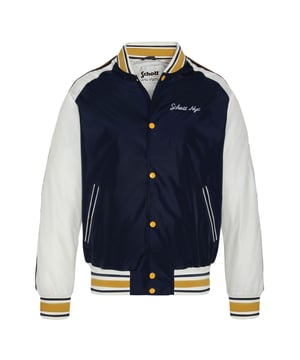 Herrenjacke im College-Stil mit kontrastierenden Ärmeln und Schultern. Verschließen lässt sich die Jacke mit einer durchgehenden Knopfleiste. Es hat zwei Seitentaschen und zwei Innentaschen. Die Bündchen an Kragen, Bauch und Ärmeln sind aus elastischem Rippmaterial und bestechen durch ihr Streifendesign. Auf Brusthöhe befindet sich eine kleine Label-Stickerei und auf dem oberen Rücken eine große Label-Stickerei, die der Jacke einen sportlichen Vintage-Touch verleiht. Aufgesetzte Streifenbänder an den Ärmeln runden das Design ab.