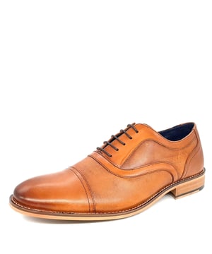 Traditional hand finished shoe with a classic cap design and a must for any man's wardrobe for a perfect fit with formal attire. Made from genuine high quality burnished leather and memory foam cusion insole for superior comfort. These are soft to touch and look great with suits and smart wear. Handmade leather shoes with Genuine leather upper.