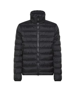 Bomberjack gemaakt van superlicht nylon, slechts 20 denier en weegt 40 gram. Details in zwart, kraag en manchetten hebben een individuele stretchband. Het model met het nieuwe concept is zo praktisch als een sweatshirt en zo technisch als een gewatteerd jasje. Door zijn warmtecapaciteit is hij geschikt voor milde dagen aan het begin van het seizoen. Waterafstotend, PFC-vrij en lekvrij.