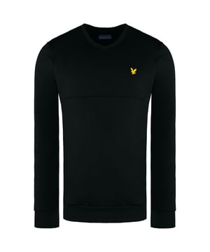 Lyle & Scott V-hals Colour Block Midlay Zwarte trui. Blijf in comfort en stijl met de Lyle & Scott Branded-trui. Deze trui valt precies op maat en is voorzien van het kenmerkende Lyle & Scott-logo. Een statement maken zag er nog nooit zo goed uit en voelde nog nooit zo goed! Elastische zoom en manchetten, ronde hals, Lyle & Scott zwarte trui. 88% Polyester, 12% Elasthan, Merklogo op linkerborst. Regular Fit, Past precies op maat. Stijl Code: ML1258G 572