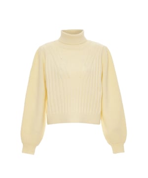 Maak je breiwerk compleet met de coltrui van DreiMaster Vintage. Het zachte garen vertoont verschillende ribgebreide patronen en een fijn gaatjesbreisel. De wijde mouwen maken het ontwerp compleet.  Pullover trui