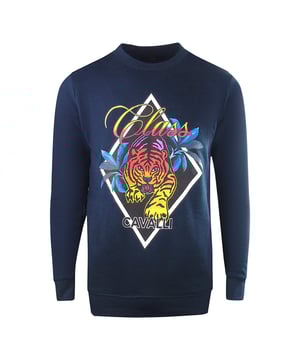 Wees jaloers op het publiek in deze marineblauwe trui met Cavalli Class Print-logo. Laat je liefde voor stijl en mode zien met het opvallende Tiger-logo. Laat jezelf opvallen met dit stijlvolle kledingstuk. Elastische kraag, mouwuiteinden en taille, Cavalli-klasse marineblauw sweatshirt 60% katoen 40% polyester Normale pasvorm, valt normaal op maat Stijlcode: SXT68G CF052 04926