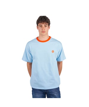 Short sleeve t-shirt Superb.
 Round neckline with ribbed finish.
 Oversize cut.
 Brand print on the front and back.
 Seams seen in tone.
 Composition: 96% Cotton, 4% Elastane
 Care:
- Wash at max. 40ºC.
 - Do not use bleach.
 - Iron at low temperature.
 - Do not dry clean.
 - Do not use dryer.