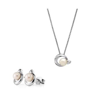 This Orphelia Set: Chain-Pendant + Earrings in Silver is made of the highest quality allergy free 925 Sterling Silver. The Orphelia 'Mathilde' Women's 925 Sterling Silver Set: Chain-Pendant + Earrings - Silver SET-7510 comes delivered in a beautiful gift box and has a two year warranty - the perfect gift to spoil yourself or a loved one.