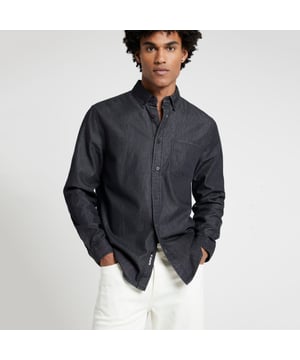 Regular fit, Lightweight denim fabric, Collared, Long sleeves, Cuffed, Button fastening