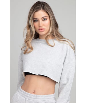 inchSikSilk Cropped Sweatshirt - Grey MarlOversize fitSoft touch fabricSilicone printed logoRaw hemMachine was70% Cotton 30% PolyesterThe model is 5ft7in and wears a size XSmall inch