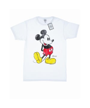 100% Cotton. Fabric: Midweight. Design: Printed. Neckline: Crew Neck, Lycra Ribbed. Sleeve-Type: Short-Sleeved. Single Needle Stitching, Supersoft. 100% Officially Licensed. 153gsm. Packaging: Swing Tag.