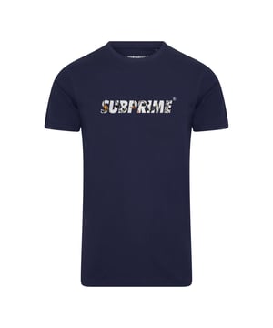 Heren t-shirt van het merk Subprime. De shirts van Subprime zijn gemaakt van 100% hoogwaardig katoen, en hebben een normale pasvorm. Het zachte katoen zorgt voor een heerlijk draagcomfort.  Merk: SubprimeModelnaam: Shirt Flower NavyCategorie: heren t-shirtMaterialen: katoenKleur: blauw