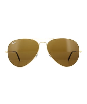 Ray-Ban Zonnebril Aviator 3025 001/33 Goud bruin 62mm werden oorspronkelijk ontworpen in 1936 voor Amerikaanse militaire piloten en sindsdien een van de meest iconische zonnebril-modellen ter wereld werden. Het tijdloze ontwerp wordt gekenmerkt door het dunne metaaldraadframe, grote traanvormige lenzen en fijne metalen tempels met siliconen tips en neuskussens voor een aangepaste en comfortabele pasvorm. Dit klassieke model is verkrijgbaar in verschillende maten en een scala aan kleur.