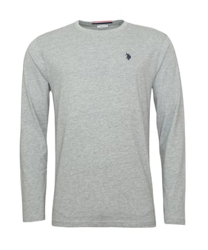 Ein tolles Langarmshirt für Herren der Marke U.S. Polo ASSN. Angenehm zu tragen, bequem und sportlich zugleich geschnitten. Lässt sich mit vielen Kleidungsstücken kombinieren. Hochwertige Materialien und eine präzise Verarbeitung, zeichnet die Mode von U.S. Polo ASSN. aus.