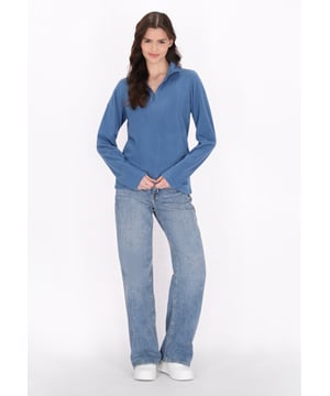 Hier ist ein vielseitiger Langarm-Pullover mit einem hohen Kragen und einem praktischen Reißverschluss für individuelle Halsabdeckung. Der weiche, strukturierte Stoff und der gerade Saum bieten Komfort und Stil. Perfekt für den täglichen Gebrauch oder aktiven Lebensstile, dieses Kleidungsstück besticht durch ein lässiges, aber raffiniertes Design, das sicherlich zu einem Garderobenklassiker wird.  Fleecepullover