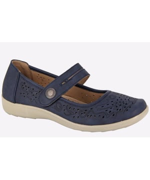 Perfect for all day everyday wear and take your casual outfits up a level with these chic navy Sienna Bar shoes from Boulevard. A womens must have by this coming season
- Synthetic upper
- Perforated holes
- Durable rubber outsole
- Comfort footbed