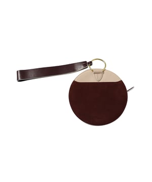 VINTAGE, RRP AS NEW
Carry this DVF wristlet for those casual outings or dinners. Crafted from a  suede body, this bag comes fitted with a wristlet. Keep your evening essentials like cards, and currency in this bag.
Diane Von Furstenberg Circle Wristlet in Maroon Suede
Condition: excellent, comes with dust bag
Sign of wear: faint scratch marks on exterior
Material: Suede
Color: Maroon 
Size: One Size
WIDTH (MM) 20 LENGTH (MM) 160 HEIGHT (MM) 160
SKU: 189832