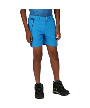 The Sorcer Mountain III boys' shorts from Regatta are perfect for their adventures. The boys' sports shorts are crafted with a lightweight but durable fabric that'll keep them agile. Isotex stretch panels keep them comfy. Finished with a water-repellent coating. Perfect for the campsite, the park or the beach.