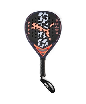 Color: New Navy Ultra Orange 01 Specifications: SolarBLINK PWR padel racket made of 3K carbon fiber with double tubular frame for maximum precision. Woven rope wrist strap with logoed neoprene strap. Details: Weight 365g | EVA medium hardness 13-15 | Transparent TPU protection