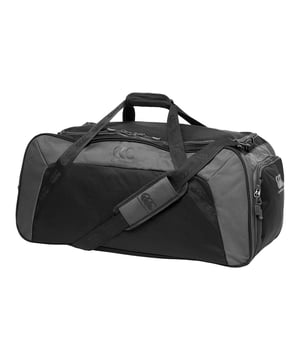 Äußere Materialien: 100% Polyester. Gewebe: PVC-beschichtet, Ripstop, Vaposhield. Länge: 68 cm. Tiefe: 34 cm. Höhe: 30 cm. Innenfutter: Nylon, wasserdicht. Denier: 600D. Stoff-Technologie: Anti-Rip, Wasserabweisend. Verstellbarer Schultergurt, Öffnung oben, Tragegriff aus Gurtband. Verschluss: Zwei-Wege-Reißverschluss. Design: Logo. Fächer: 1 Hauptfach. Fächer: 1 Innentasche, 1 Seitentasche, Reißverschluss.
