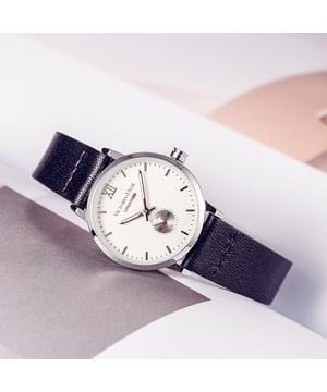 Quality Japanese imported quartz movement; dial: mineral glass.
Genuine leather strap, easy to replace, easy to disassemble without tools.
3 bar/3 ATM waterproof for everyday life, not suitable for swimming, diving, shower etc. Not with hot water.
Watch case diameter: 28.2 mm. Watch case thickness: 7.82 mm. Length of armband: approx. 19.5 cm; width of the armband: 12 mm.
The fashion women's watch can serve as a nice gift for your friend, family or friend and so on, or you could wear it yourself.