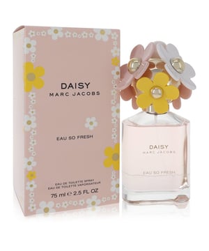 Daisy Eau So Fresh by Marc Jacobs is a floral fruity fragrance for women. Top notes are grapefruit green notes raspberry and pear. Middle notes are jasmine rose violet litchi and apple blossom. Base notes are musk virginia cedar and plum. Daisy Eau S