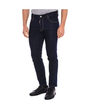 Lange Hose Dsquared2.
 Gerade geschnittene Hose.
 Hauptverschluss mit unsichtbaren Knöpfen.
 Zwei offene Taschen an den Seiten.
 Zwei offene Taschen auf der Rückseite.
 Taille mit Gürtelschlaufen.
 Markendruck auf einer Gesäßtasche.
 Komposition: 99 % Baumwolle, 1 % Elasthan.
 Pflege:
Bei maximaler Temperatur 30 °C waschen.
 Bei niedriger Temperatur bügeln.
 Benutzen Sie keine Bleiche.
 Verwenden Sie keinen Trockner.
 Reinige chemisch nicht.