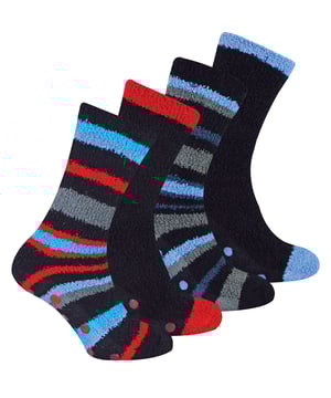 Sock Snob 4-pack dikke, knusse sokken voor heren zijn de perfecte keuze voor degenen die wat extra warmte en comfort in hun leven nodig hebben. Deze luxueus zachte, dikke en pluizige bedsokken houden je voeten behaaglijk thuis, hoe koud het buiten ook is. Deze zachte en pluizige bedsokken zijn geweldig om je voeten de hele wintermaanden warm te houden. antislipgrippers op de zool van de sok om uitglijden en vallen op harde houten oppervlakken te voorkomen, voor extra grip. Dik en super warm, deze sokken zijn perfect voor koud weer. Ze zijn ontworpen met dikkere stof om ervoor te zorgen dat ze lang meegaan en duurzaam genoeg zijn om herhaaldelijk gebruik te weerstaan. Trek ze aan na een lange dag en breng een avond ontspannen thuis door. Deze sokken zijn verkrijgbaar in 3 verschillende kleurencombinaties, zodat je het perfecte paar voor jou kunt kiezen: grijs/blauw, zwart/oranje strepen en blauw/ Rode strepen. Ze zouden zelfs een geweldig cadeau zijn voor de man in je leven om ze extra comfort en warmte te geven. Deze herensokken worden geleverd in 4 paar per verpakking en zijn verkrijgbaar in 3 kleuropties. Ze zijn gemaakt van: 98% polyester en 2% elastaan, zijn one size heren: 39-45 EU en zijn volledig machinewasbaar. Extra product Details Knusherensokken 4 paar per verpakking Pluizig bedsokken Antislipgrijpers Dik en warm Gemaakt voor de winter Perfect Om thuis te ontspannen 3 kleuropties Een maat Heren: 39-45 EU Machinewasbaar