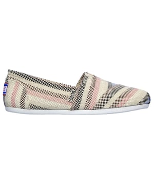 Soft woven fabric upper
All over cool solid and pattern design stripes
Slip on casual alpargata flat design
Stitching accents
Colourful mini tweed pattern and solid shade stripe designs
Tucked toe pleat front
Diagonal stitched seam detail on front panel
Heel panel overlay
BOBS logo labels at heel and side
Stretch fabric panel at top
Soft fabric shoe lining
Cushioned fabric topped comfort insole
Memory Foam cushioned comfort insole
Low profile shock absorbing midsole
Flexible rubber traction outsole