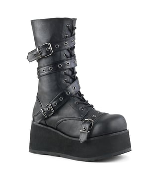 Estas botas de plataforma negras Demonia Trashville 205 son elegantes, vanguardistas y prácticas, y son perfectas para disfrutar de una velada informal o para marcar tendencia. Con parte superior de cuero vegano negro, estas botas de media pantorrilla vienen con cordones completos en la parte delantera de la bota y correas con hebillas envolventes en la caña y la puntera. Una cremallera metálica interior adicional hace que sea fácil ponerse y quitarse estas botas y la suela de plataforma de goma de 3,25" le da a esta bota un aspecto atrevido y seguro sin sacrificar la comodidad y la practicidad. La bota perfecta para cualquier ocasión, no comprometas tu estilo con estas botas Trashville 205