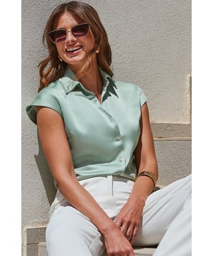 Dress code: relaxed glamour
Fluid satin fabric drapes beautifully over the body
Loose fitting silhouette framed by a classic collar neckline
Sleeveless for sunny days and balmy evenings
Wear it loose or tuck it into trousers
Jeans, skirts, tailoring - so many ways to style it