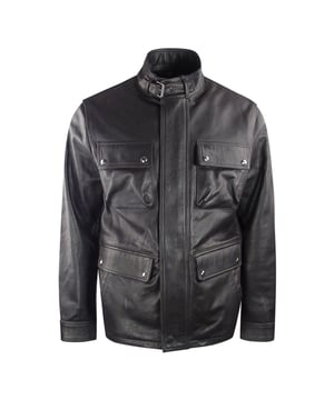 Ervaar de ultieme veelzijdigheid en stijl met de Belstaff Brown Jacket. Deze jas biedt zowel warmte als een modieus ontwerp, waardoor je moeiteloos kunt overstappen van een casual look voor overdag naar een chique avondensemble. Blijf gezellig en zie er geweldig uit met dit must-have jack!, Leren jas, Materiaal: 100% rundleer, Voering: 100% polyester, Merkbadge op de linkermouw, Leren jas. Ritssluiting, bruine jas, zakken met knoopsluiting