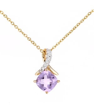 9K (375) witgoud: 1,035 gram; # Diamant: 0,02 ct; # Amethist: 0,5 ct
