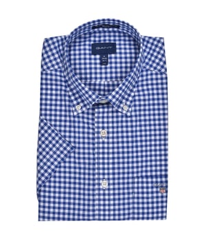 Gant Broadcloth Gingham Short Sleeve Shirt College Blue
The gingham shirt is back this season in this very preppy colour way! Partner up with a pair of shorts and snazzy trainers and you're good to go. This regular fit short sleeve shirt features a the Gant signature button down collar, as well as a chest pocket with the Gant logo embroidered onto it.

100% Cotton&nbsp;
Regular fit&nbsp;
Button down collar&nbsp;
Short sleeve&nbsp;
Style - 3046701

&nbsp;