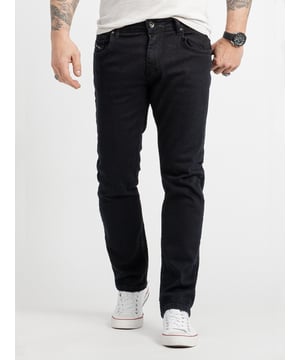 Zeitlose Eleganz und ultimativer Komfort: Die Rock Creek Herren Jeans Regular Fit Dunkelblau RC-2417 Entdecken Sie die Rock Creek Herren Jeans Regular Fit Dunkelblau RC-2417 - ein zeitloses Kleidungsstück, das in keiner Garderobe fehlen darf. Ob für einen lässigen Tag in der Stadt oder einen entspannten Abend mit Freunden, diese Jeans ist die ideale Wahl für jeden Anlass. Ihr Street-Style Design und die dunkelblaue Farbe verleihen Ihnen einen modernen und lässigen Look, der garantiert alle Blicke auf sich zieht.  Höchster Tragekomfort dank hochwertiger Materialien Die Rock Creek Herren Jeans Regular Fit Dunkelblau RC-2417 besteht aus einem hochwertigen Baumwoll-Elasthan-Mix, der Ihnen den ganzen Tag über ein angenehmes Tragegefühl bietet. Der Stretchanteil sorgt für optimale Bewegungsfreiheit, während der mittlere Bund und der Five Pocket Style für einen modernen Look und praktischen Stauraum sorgen.  Perfekte Passform und erstklassige Verarbeitung Mit ihrer Regular Fit Passform sitzt die Rock Creek Herren Jeans Regular Fit Dunkelblau RC-2417 perfekt und betont Ihre Figur auf vorteilhafte Weise. Die erstklassige Verarbeitung garantiert zudem eine lange Lebensdauer, sodass Sie lange Freude an Ihrer neuen Lieblingsjeans haben werden.