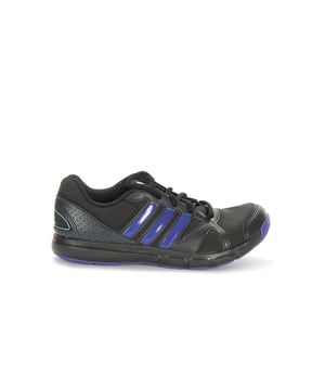 Estos entrenadores combinan comodidad, funcionalidad y un diseño elegante, lo que los convierte en una opción confiable para diversas actividades.

Los entrenadores esenciales de Star II cuentan con un colorway negro clásico, que ofrece un aspecto atemporal y versátil que combina bien con diferentes atuendos de entrenamiento. El diseño limpio muestra el compromiso de Adidas con una estética elegante y moderna, lo que hace que estos entrenadores sean adecuados tanto para actividades deportivas como para ropa casual.


Construido con comodidad en mente, estos entrenadores cuentan con una parte superior de malla transpirable que permite un flujo de aire óptimo y ventilación. Esto ayuda a mantener los pies frescos y cómodos durante los entrenamientos. Las superposiciones de apoyo proporcionan estabilidad y un ajuste seguro, lo que permite un movimiento y agilidad seguros.


Los entrenadores esenciales de Star II también incorporan una entresuela acolchada que ofrece amortiguación receptiva y ligera, reduciendo el impacto y proporcionando un paso cómodo. La suela de goma duradera ofrece una tracción confiable, asegurando el agarre y la estabilidad en varias superficies.


Estos entrenadores combinan perfectamente el estilo y la función, lo que permite transiciones sin esfuerzo del gimnasio al uso diario. La icónica marca Adidas agrega un toque de autenticidad y un toque deportivo al diseño general.


Experimente la combinación perfecta de estilo y rendimiento con los entrenadores negros de mujeres esenciales de Adidas II. Ya sea que esté llegando al gimnasio, vaya a correr o simplemente abrazando un estilo de vida activo, estos entrenadores ofrecen la combinación ideal de moda, comodidad y funcionalidad. Eleve su juego de calzado con estos entrenadores versátiles y confiables de Adidas.