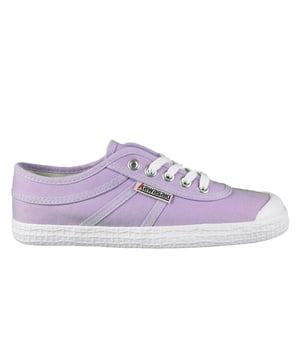 Nuestro zapato de lona original es un zapato popular, llamativo y cómodo. El zapato es un símbolo de originalidad y es el perfecto favorito de todos los tiempos. La gran selección de colores le permite explorar su propio estilo personal... ¿a qué espera?. Detalles del producto. Cordones regulables para un ajuste adecuado. Disponible en numerosos colores para adaptarse a sus preferencias. Unisex. Zapato ligero. El zapato de cordones de corte bajo permite la rotación y la flexibilidad. Parte superior: lona y ante de vaca. Suela: RBGuía de tallas/ajuste. Si estás entre dos tallas, te recomendamos que elijas la más grande.Guía de lavado. Se recomienda no lavar el zapato.