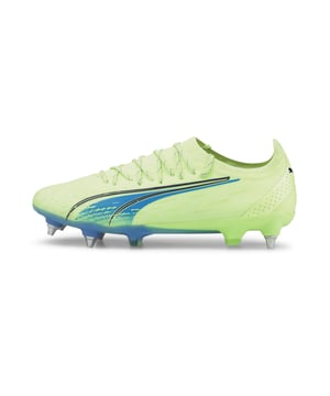 PRODUCT STORY Play Fast. Footballers, meet a defender’s worst nightmare: the ULTRA Ultimate. It has a lightweight ULTRAWEAVE upper and a redesigned soft ground sole plate that helps get you to the ball faster and pick out the bottom corner. Every. Single. Time. FEATURES & BENEFITS ULTRAWEAVE: Ultra-light, engineered fabric with a structured, 4-way stretch that reduces weight and friction. Built for athletes looking to increase speed and strengthPWRTAPE: Targeted upper reinforcement for support and durabilityPWRPRINT: Technology designed to provide stability and support on the micro levelRecycled Content: The upper of this shoe is made with at least 20% recycled materials as a step toward a better future DETAILS Lightweight ULTRAWEAVE woven upperDual density SPEEDPLATE outsole for rapid propulsionScrew-in studsMxSG: Mixed/Soft GroundRemovable insolePUMA Formstrip on the lateral side