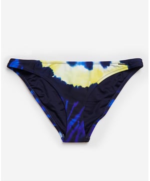 When the time comes, make sure your wardrobe is beach, or pool, ready. Make a splash this season in these bikini bottoms in a classic style with tie-dye effect print.Signature logo badgeMatching top availablePlease note, due to hygiene reasons we are unable to offer an exchange or refund on swimwear unless the hygiene strip is still intact. This does not affect your statutory rights.
