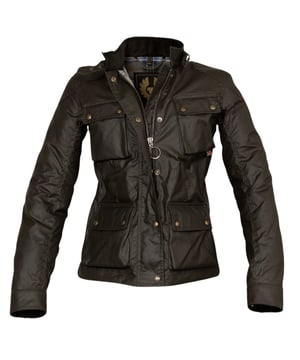 Ervaar het ultieme in veelzijdigheid en stijl met het Belstaff Green Jacket. Deze jas biedt zowel warmte als een modieus ontwerp, waardoor je moeiteloos kunt overstappen van een casual look voor overdag naar een chique avondensemble. Blijf gezellig en zie er geweldig uit met dit must-have jack!, Dun lichtgewicht jack, Materiaal: 100% katoen, Merkbadge op de linkerborst, Lichtgewicht, 6 Oz gewaxte katoenen coating, Kenmerkende Belstaff geruite katoenen twill voering, Water- en windafstotend, Geborsteld corduroy voering bij de kraag, manchetten en zoomcontactpunten, intern trekkoord voor verstelbare pasvorm, ritssluiting met knoopsluiting, groene dunne jas, vervaagde olijfkleurige jas