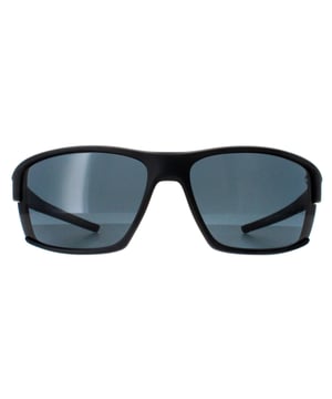 Die Timberland TB9308 02D mattschwarze smoke polarisierte Sonnenbrille ist der Inbegriff von robuster Raffinesse und funktionellem Design. Mit ihrem robusten und dennoch leichten Rahmen ist diese Sonnenbrille perfekt fÃ¼r Outdoor-Enthusiasten, die Wert auf Stil und Haltbarkeit legen. Die GlÃ¤ser bieten eine hervorragende Blendreduzierung und UV-Schutz und sorgen so fÃ¼r optimale Sicht und Augensicherheit bei verschiedenen LichtverhÃ¤ltnissen. Mit ihrem zeitlosen, vielseitigen Design passt die TB9308 nahtlos zu jeder Kleidung und ist damit ein ideales Accessoire sowohl fÃ¼r abenteuerliche Expeditionen als auch fÃ¼r den Alltag. Mit dem Engagement von Timberland fÃ¼r QualitÃ¤t und Umweltverantwortung ist diese Sonnenbrille nicht nur ein Accessoire, sondern ein Statement fÃ¼r bewusste Mode.