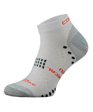COMODO 1 PACK COOLMAX PERFORMANCE RUNNING SOCKSComodo have been providing high-quality socks for men and women since 1996. They sell a range of socks for hiking, cycling, hunting, skiing, and other outdoor events.These Comodo Coolmax performance running socks are designed to keep feet cool and comfortable over long distances. The unique four-channel construction of hydrophobic Coolmax yarn keeps sweat and environmental moisture away from the skin.These socks feature arch grip to help support the feet and a reinforced heel and toe for added durability.They are machine washable at 30. These socks are available in sizes 3-11 UK and suitable for both, men and women.They are made from 65% Coolmax Polyester, 25% Polyamide, 5% Polypropylene, 5% Elastane.Extra Product Details  - Sizes 3-11 UK - 1 Pair - Running socks - Coolmax Socks - Machine Washable - Unisex Socks