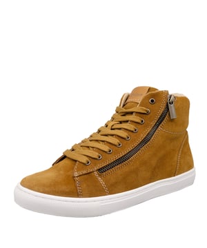 Level up your everyday trainer collection with the Ilford High Top Trainers, featuring soft suede leather uppers and a classic lace up design. Complete with a zip fastening for a trend-led feel and easy to wear style.