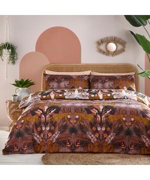 Kaihalulu is a uniquely designed exotic printed duvet cover set, which fuses sultry warm brown shades with earthy berry tones to create a unique Cocoaberry colour. This original tone provides a softer alternative to traditional jungle greens and sets the scene for the wild cat predators, which prowl through these darker florals and palms at sundown. The reverse shows an identical design, but against a clean white background for a fresher alternative. This set is ideal for the transitional seasons of both spring or autumn and can be used for a more relaxed style if required. A truly original addition to your bedding collection.