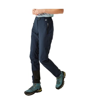 91% Polyester, 9% Elastaan. Stof: Elastaan, Polyamide, Polyester. Trim: Reflecterend. Ontwerp: Paneel. Bevestiging: Ritssluiting. Stoftechnologie: Duurzaam, Ergonomisch, Isoflex, Sneldrogend. Lengte: Enkel. Gelede knie, contrasterende rits, elastische zoom, waterafstotend. Zakken: Rits, 2 Zijzakken, 1 Ritszak. Waistline: Deel Elastiek. Geschikt voor: Slank.