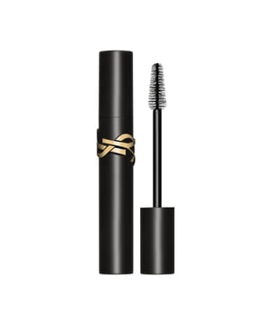 Der Lash Clash Mascara von YSL Beauty ist ein Volumen Mascara für traumhaft lange Wimpern. Die Yves Saint Laurent Wimperntusche verleiht den Wimpern + 200% sofortiges Volumen und verdichtet sie Schicht für Schicht. Gleichzeitig besitzt der Mascara ultra-schwarze Pigmente, die für ein tiefschwarzes Couture-Finish sorgen. Mit dem langanhaltenden Mascara erhalten die Wimpern nicht nur mehr Volumen, sondern sie werden dank der Formel mit Iris-Extrakt gleichzeitig gepflegt. Darüber hinaus bietet die Wimperntusche einen 24 Stunden Halt, ohne zu verwischen sowie ein XXL-Bürstchen, welches jede noch so kleine Wimper erfasst und diese bis zu den Spitzen hin verlängert und verstärkt.