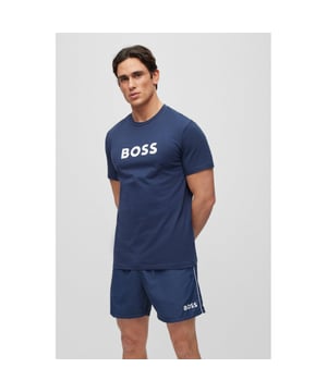 A signature T-shirt by BOSS Menswear. Featuring contrast branding across the chest for a distinctive look, this short-sleeved T-shirt is cut to a relaxed fit in super-soft single jersey.
Relaxed fitCrew neck
100% Cotton
50491706
