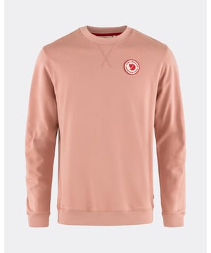 Men’s 1960 Logo Badge Sweater
Comfortable sweater made from 100% organic cotton with a round neckline and classic woven 1960 logo badge on the chest. Flat-locked seams with a ribbed collar, cuffs and hem. Inspired by best-selling Vardag Sweater, this is bound to become a popular everyday favourite.

Sweater made from 100% organic cotton.
Round, ribbed neckline and flat-locked seams.
Ribbed cuffs and hem.
1960 logo badge on the chest.
100% cotton (organic)
Organic cotton, Produced without PFCs
Regular Fit
Packable
40°C mild process
do not dry clean
do not tumble dry
do not bleach
iron 2 dots - Max 150°C
wash with similar colours

F87163