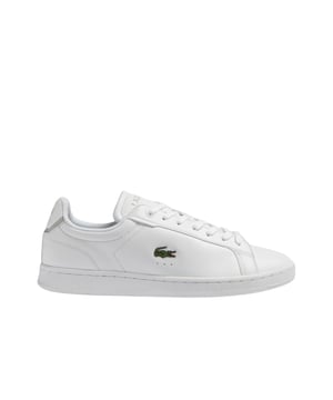 Der Carnaby Pro BL Sneaker: eine neue Version des traditionellen Tennis-Schuhs, mit einem klaren und zeitlosen Design – ein perfekter Allrounder.