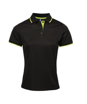 Contrasterende getipte details op de kraag, placket, armmanchetten en ventilatieopeningen aan de zijkant. Zijpanelen voor een passende vorm. Borst- en rugpijlen. Plaatsing van drie knoppen. Geribbelde kraag. Wasvoorschriften Huishoudelijke wasbeurt 40c. Stof 100% polyester. XS - 8, S - 10, M - 12, L - 14, XL - 16, 2XL - 18.